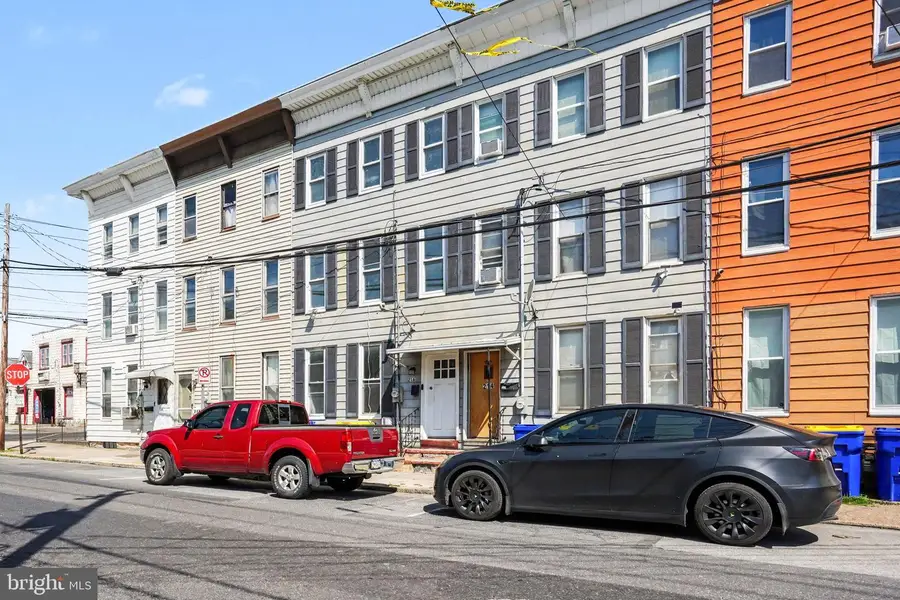 216 W Allen St, Mechanicsburg, PA 17055 - #3