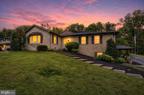 12 S Ridge Road, BOILING SPRINGS, PA 17007