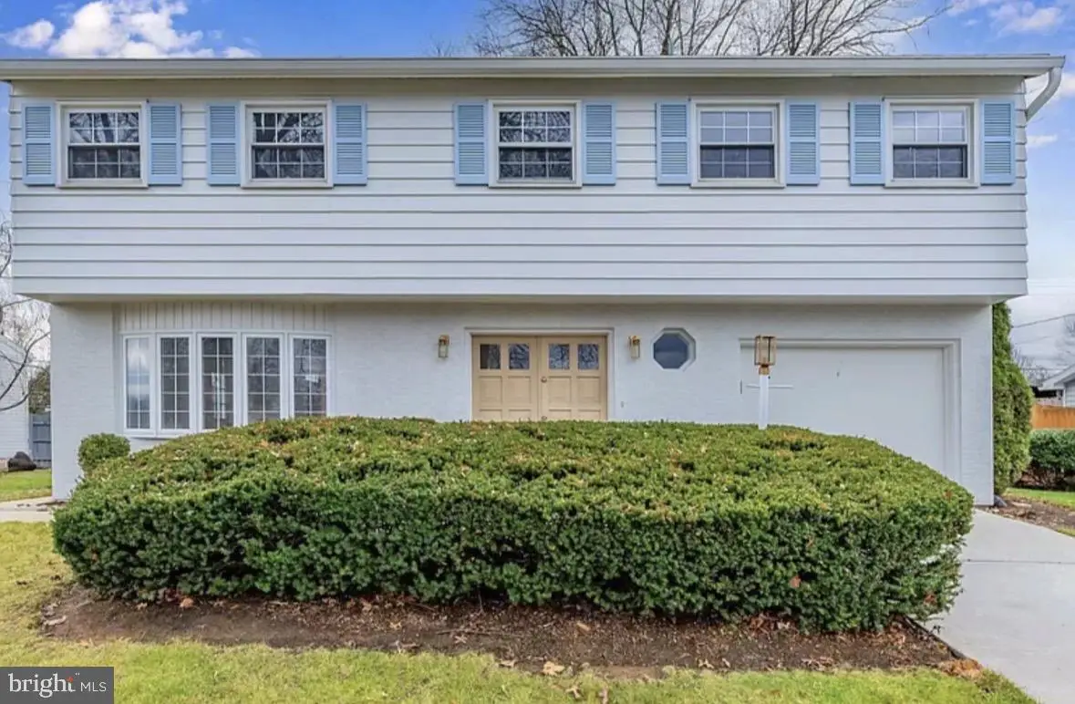 7 Center Dr, Camp Hill, PA 17011 - #1