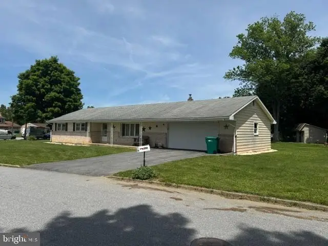200 Oak Dr, Mount Holly Springs, PA 17065 - #3
