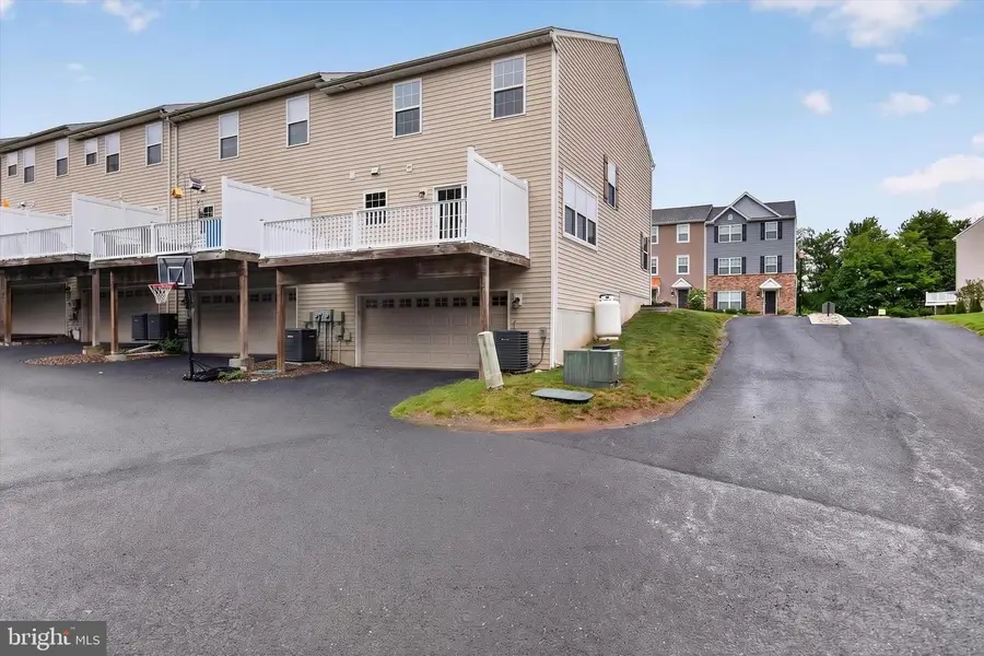 5005 Laurel Valley Ln, Enola, PA 17025 - #2