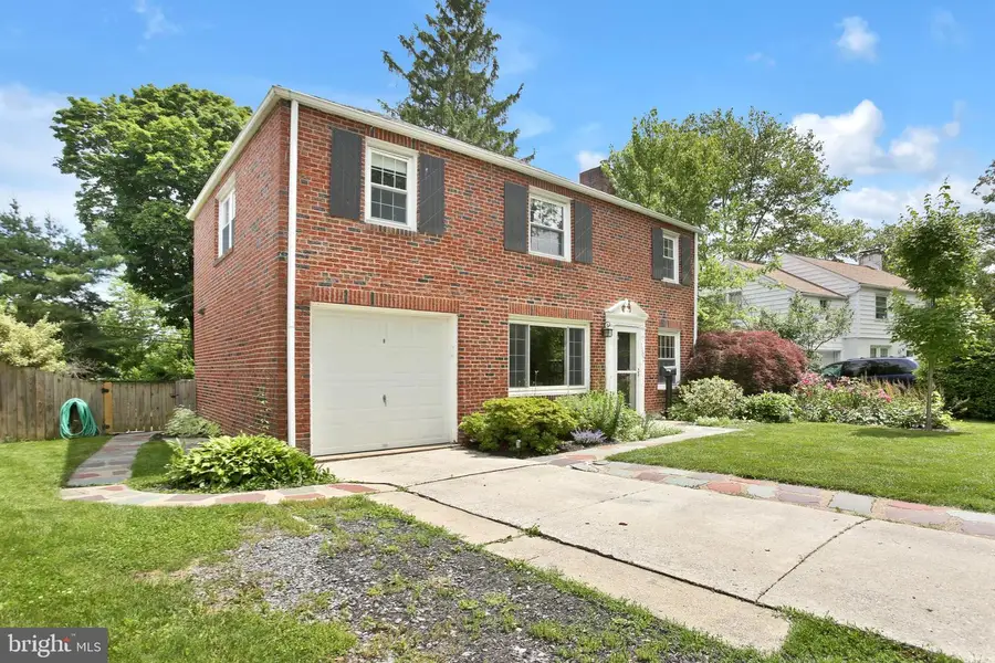 1302 Chatham Rd, Camp Hill, PA 17011 - #2