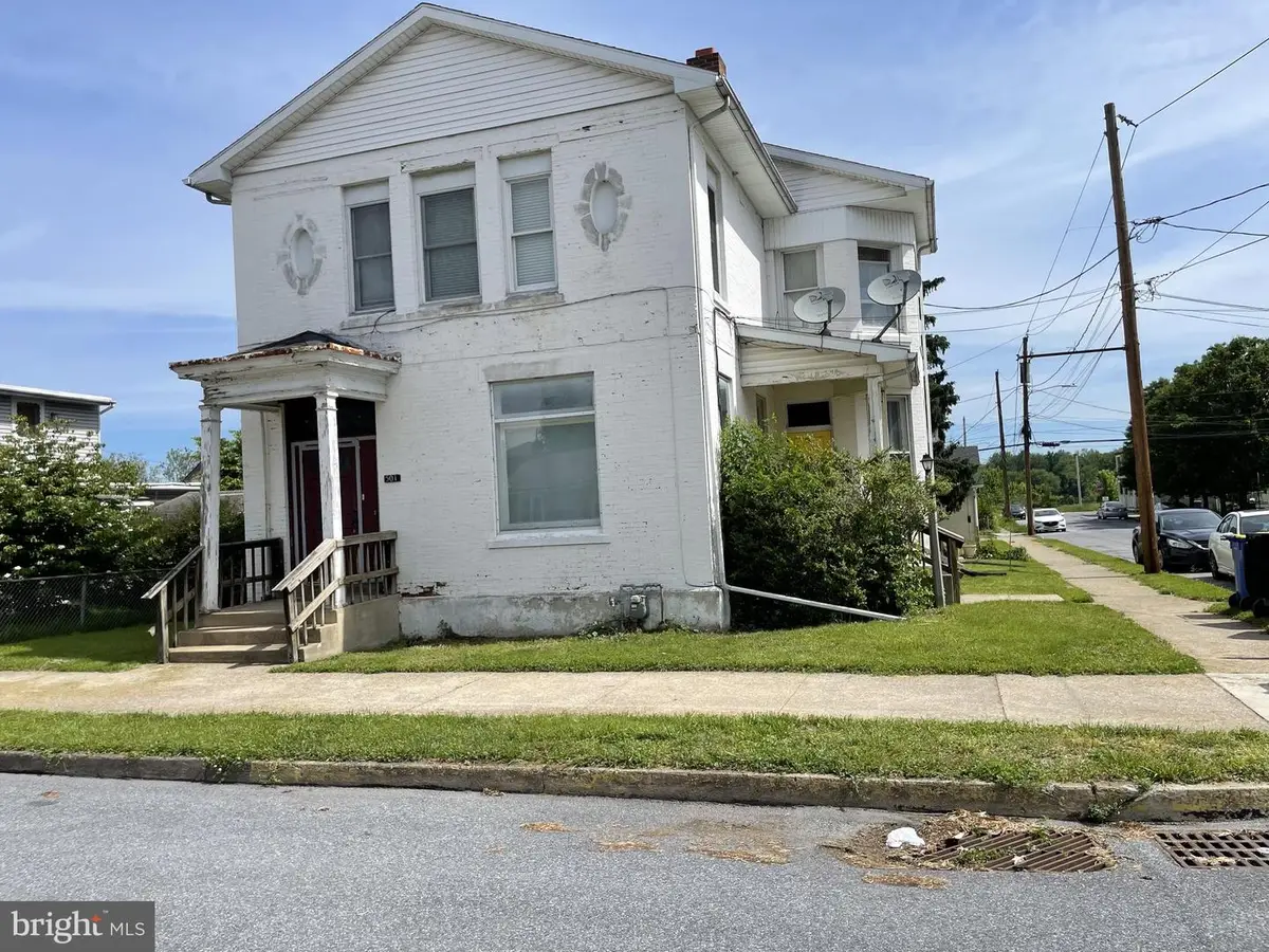 501 Market St, New Cumberland, PA 17070 - #1