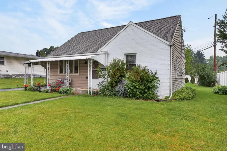 4909 Delbrook Rd, Mechanicsburg, PA 17050 - #3