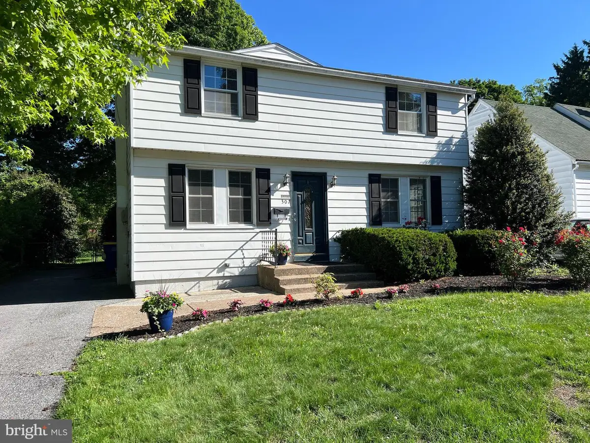 307 E Marble St, Mechanicsburg, PA 17055 - #1