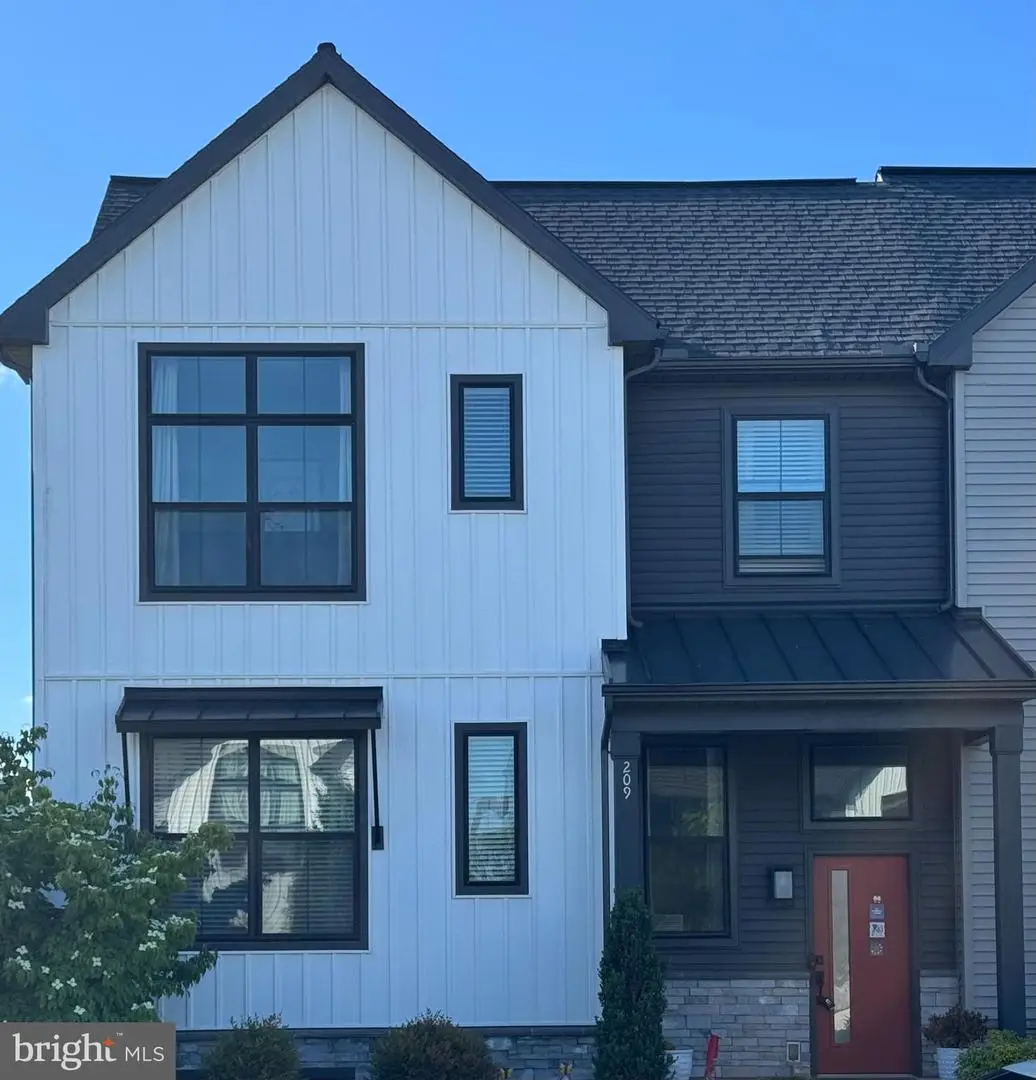 209 Estate Dr, Mechanicsburg, PA 17055 - #1