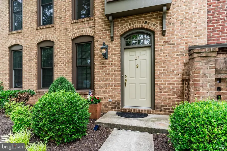 27 Devonshire Sq, Mechanicsburg, PA 17050 - #3