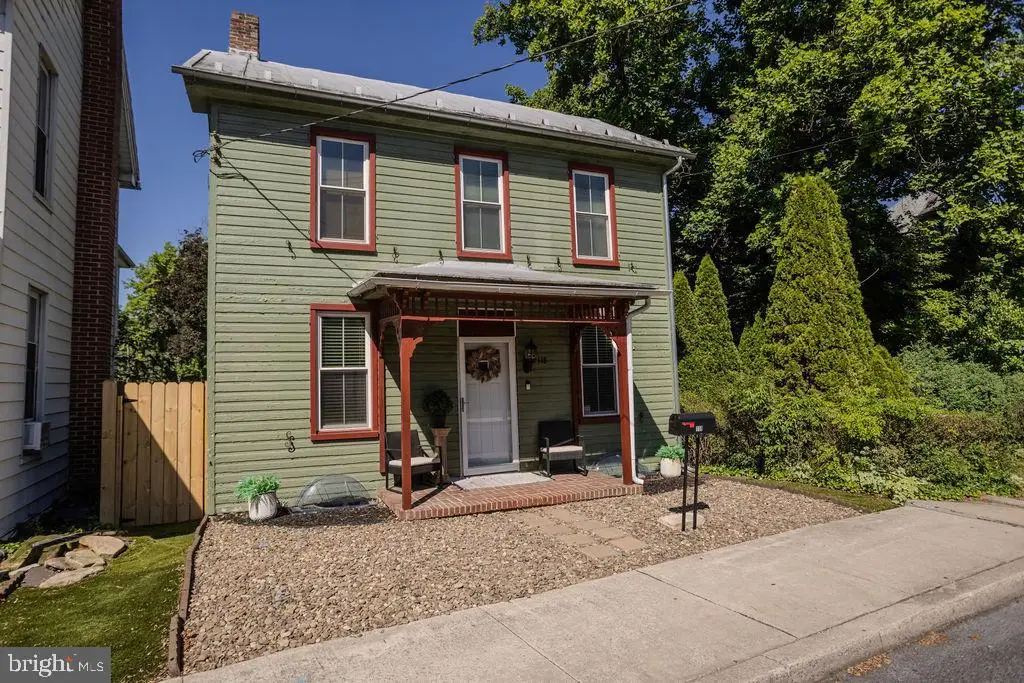 118 N Prince St, Shippensburg, PA 17257 - #1