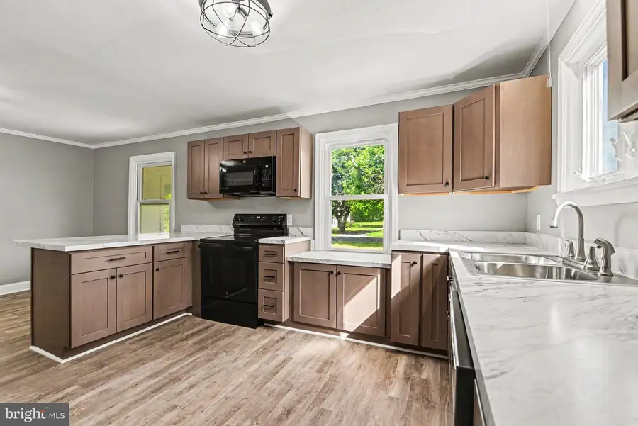 203 Pine Road, Mount Holly Springs, PA 17065 - #3