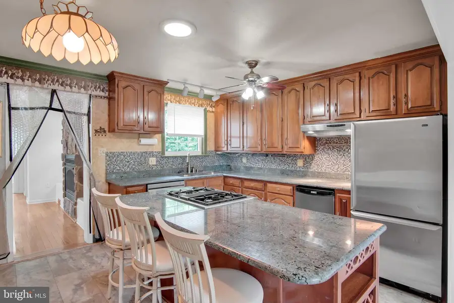 13 Rockaway Dr, Camp Hill, PA 17011 - #3