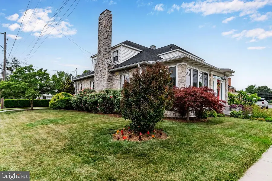 6 S 34th St, Camp Hill, PA 17011 - #3