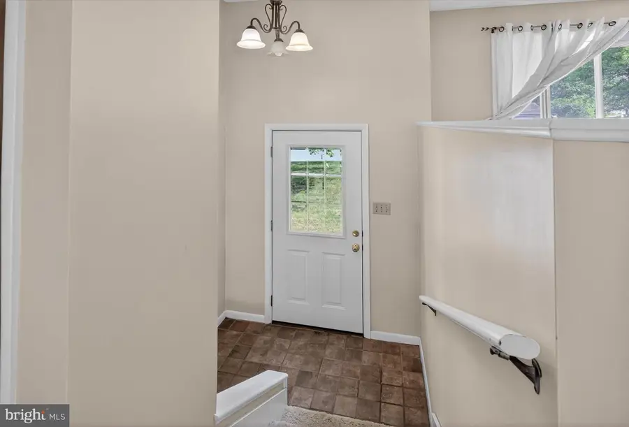 807 Lancelot Avenue, Mechanicsburg, PA 17055 - #3