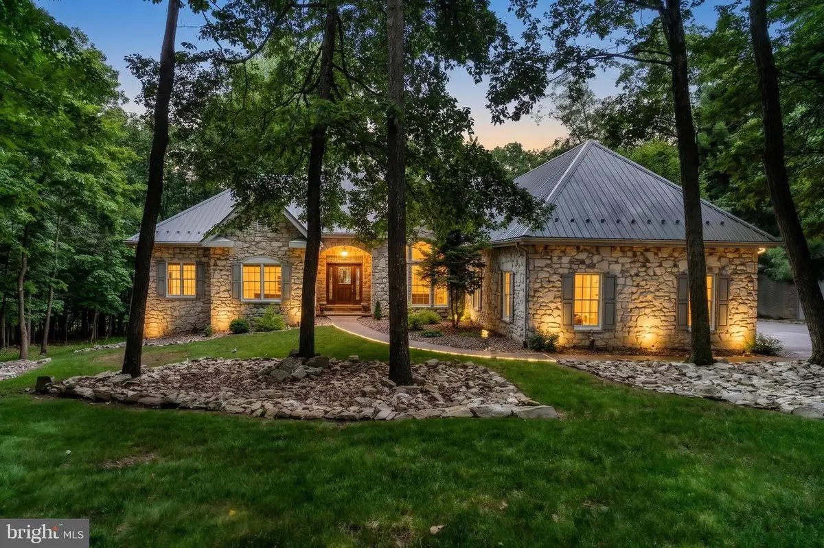 798 Dogwood Terrace, Boiling Springs, PA 17007 - #1