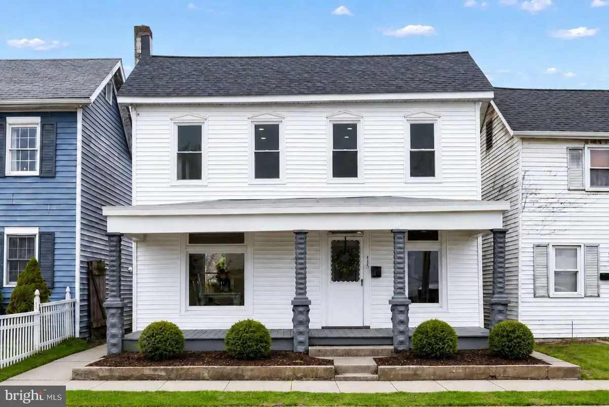 113 N York St, Mechanicsburg, PA 17055 - #1
