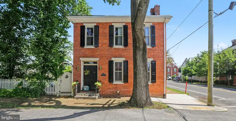 124 3rd St, Boiling Springs, PA 17007 - #2