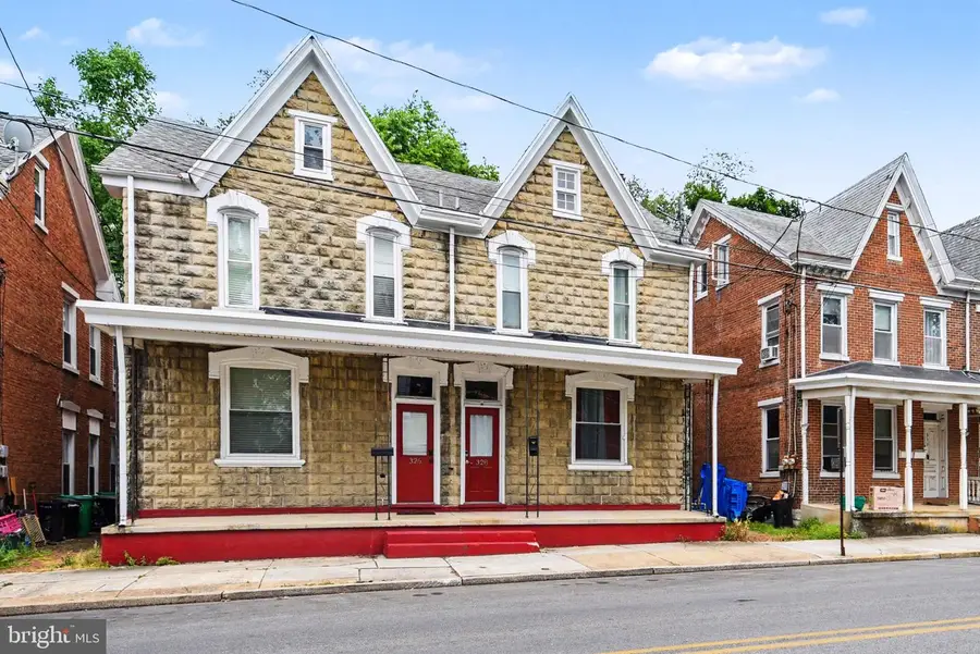 328 N College St, Carlisle, PA 17013 - #2