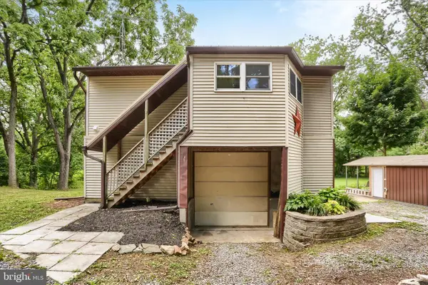 105 Elk Dr, CARLISLE, PA 17015