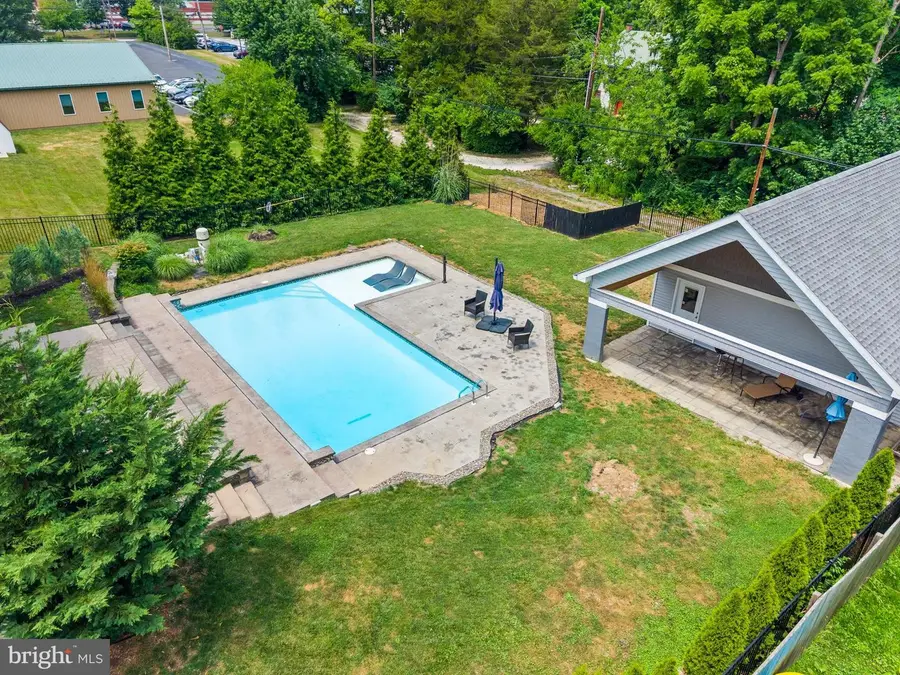 2010 Lenox St, Camp Hill, PA 17011 - #2