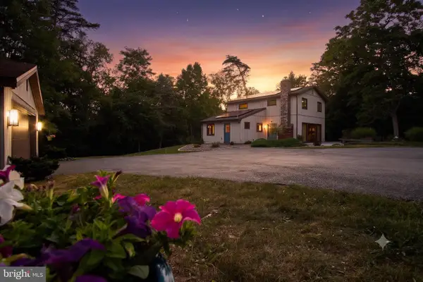 1911 Longs Gap Road, CARLISLE, PA 17013