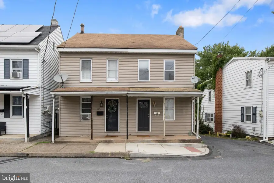 521 1/2 Market St, New Cumberland, PA 17070 - #2