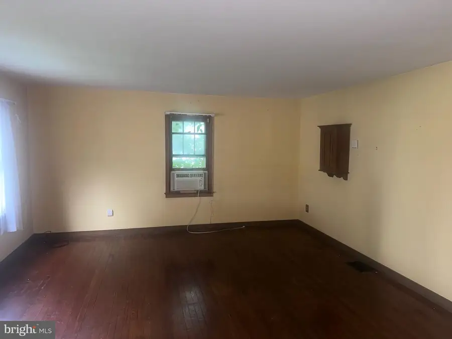 134 N Spring Garden St, Carlisle, PA 17013 - #2