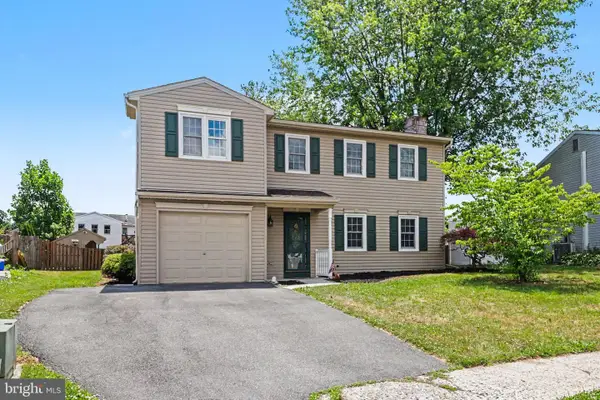 6 Kingswood Dr, MECHANICSBURG, PA 17055