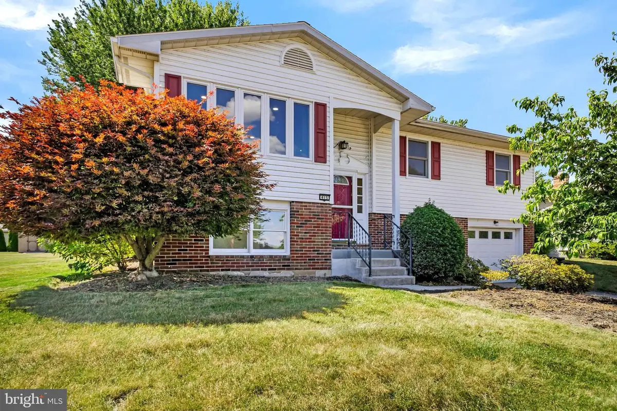 415 Pawnee Dr, Mechanicsburg, PA 17050 - #1