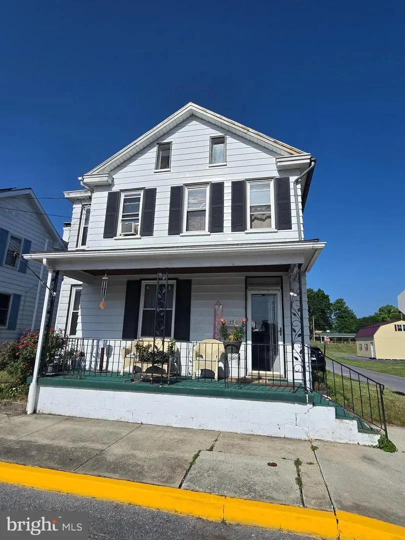 113 Chestnut Street, Mount Holly Springs, PA 17065 - #1