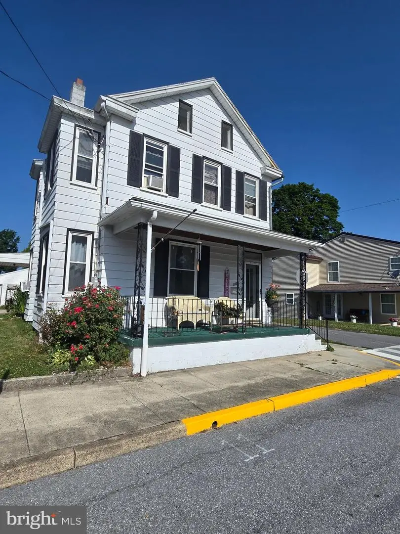 113 Chestnut Street, Mount Holly Springs, PA 17065 - #2