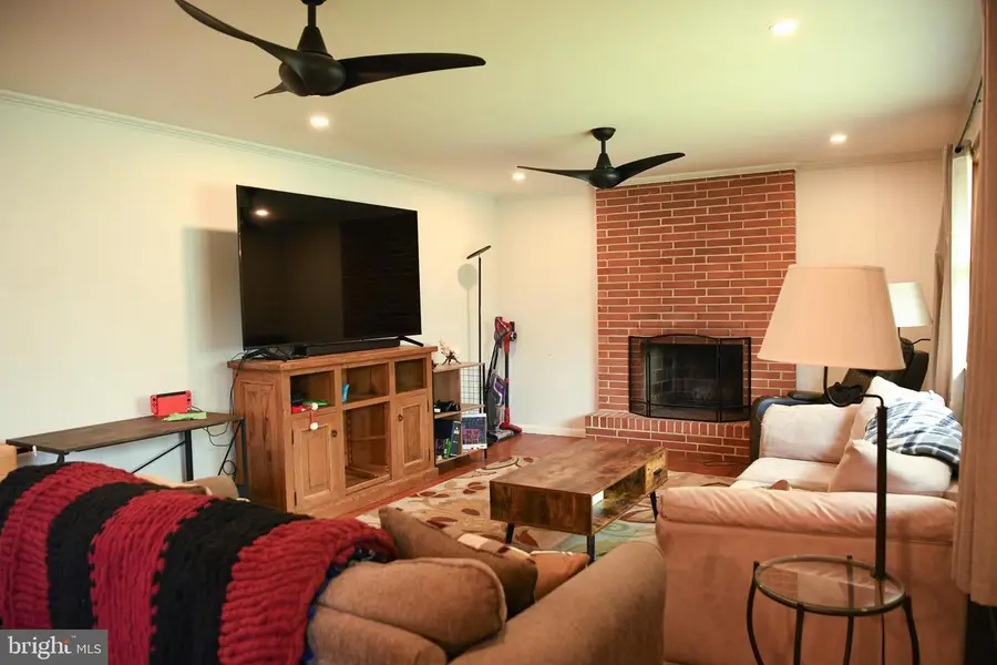 4303 Park St, Camp Hill, PA 17011 - #3
