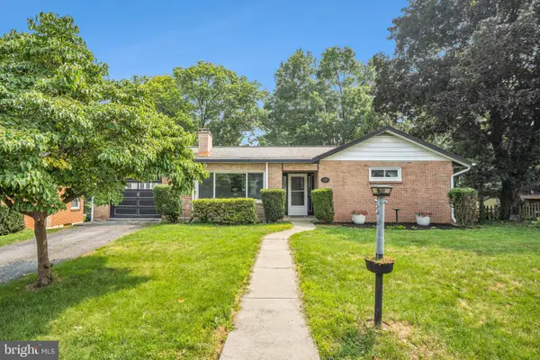 2201 Logan St, CAMP HILL, PA 17011
