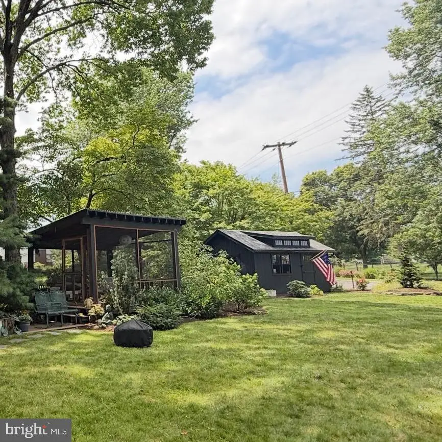 10 Country Club Pl E, Camp Hill, PA 17011 - #2