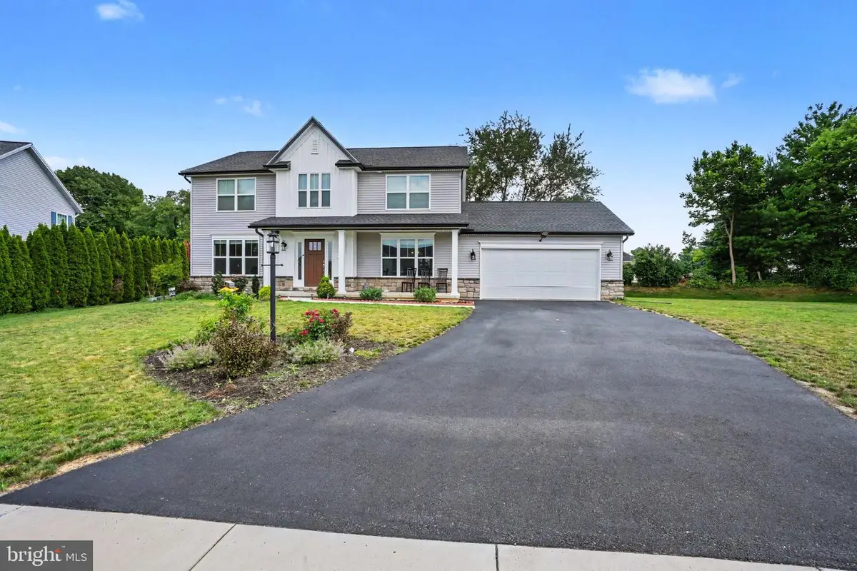 23 Essex Dr, Carlisle, PA 17015 - #1