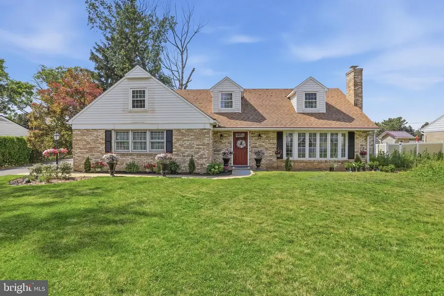 505 Glenn St, Shippensburg, PA 17257 - #2