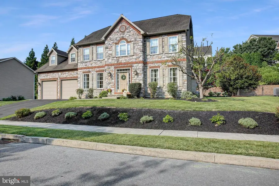 492 Francis Dr, Mechanicsburg, PA 17050 - #3
