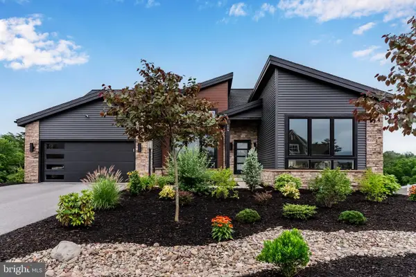 126 South Mountain Drive, CARLISLE, PA 17013