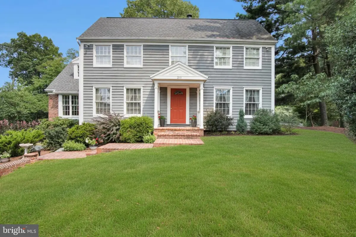 223 W Lisburn Rd, Mechanicsburg, PA 17055 - #1