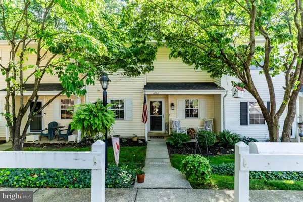 1030 W Foxcroft Drive, CAMP HILL, PA 17011