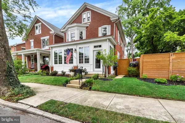 337 Graham St, CARLISLE, PA 17013