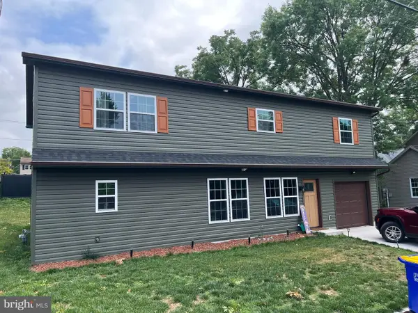 1999 Dighton St, CAMP HILL, PA 17011