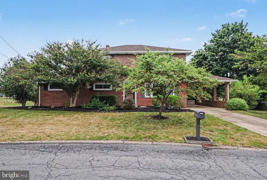 4 Patricia Dr, Enola, PA 17025 - #2