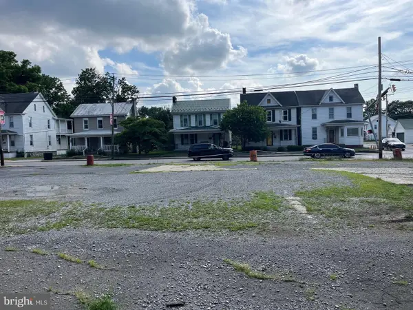 101 Fayette, SHIPPENSBURG, PA 17257