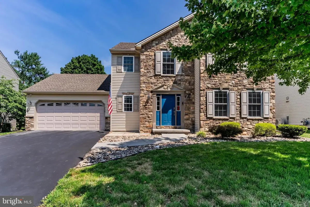 112 Hilltop Ct, Camp Hill, PA 17011 - #1
