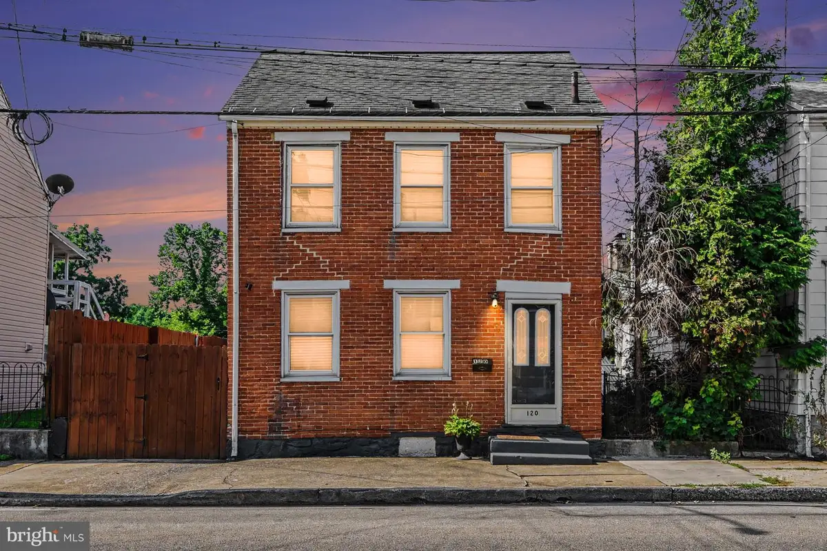 120 E North St, Carlisle, PA 17013 - #1