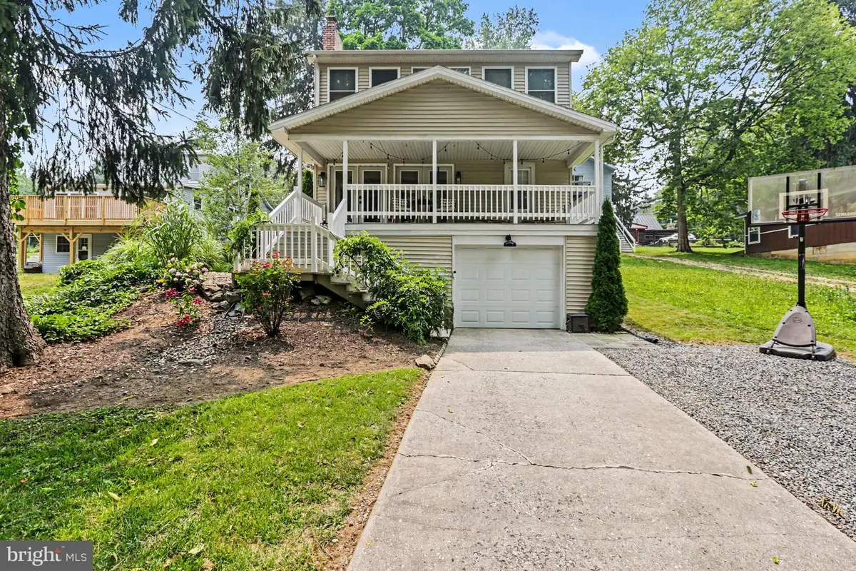 5010 Erbs Bridge Rd, Mechanicsburg, PA 17050 - #1