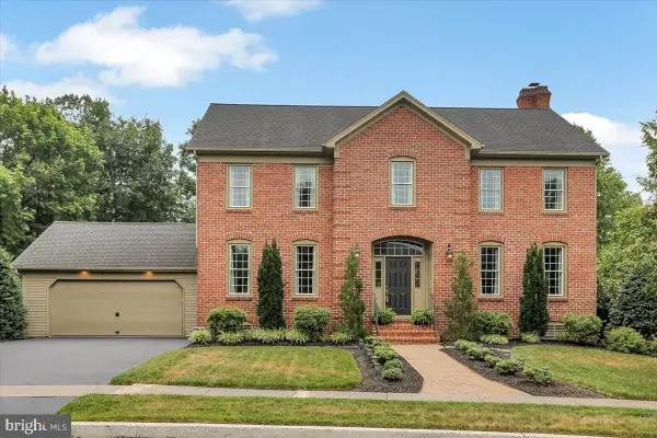 3609 Horsham Dr, MECHANICSBURG, PA 17050