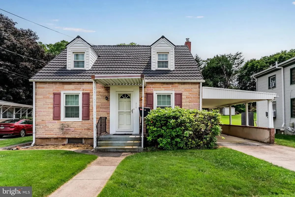 212 Clark St, Lemoyne, PA 17043 - #1