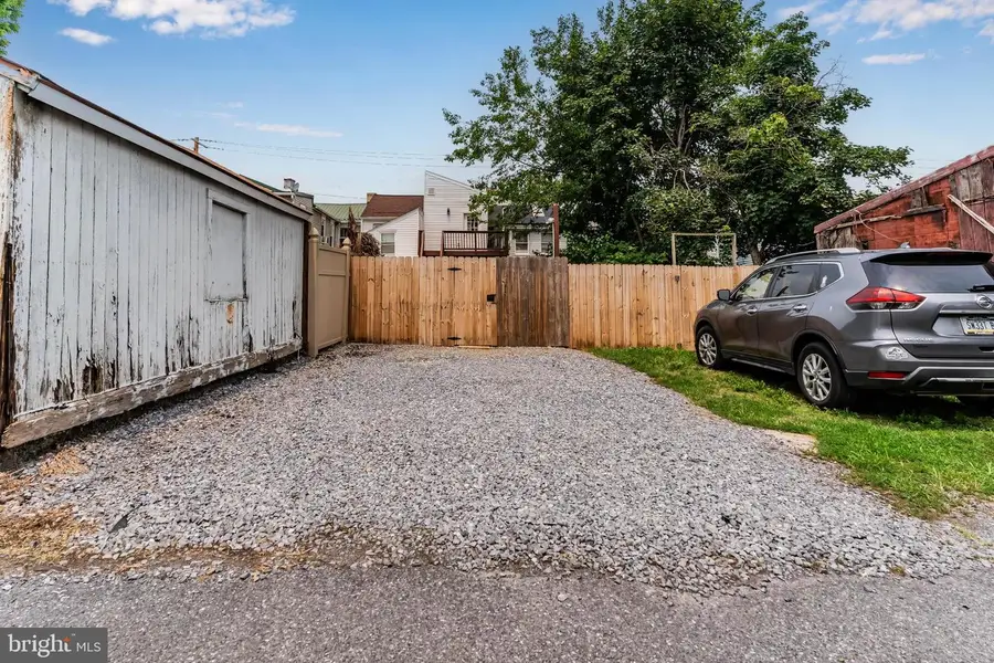 54 E Penn St, Carlisle, PA 17013 - #2