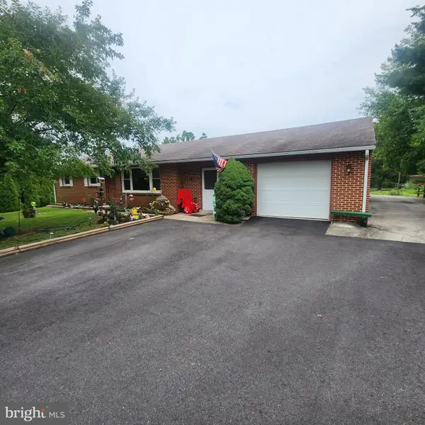 493 Criswell Drive, BOILING SPRINGS, PA 17007