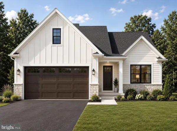 8 Lantern Ct, CARLISLE, PA 17013
